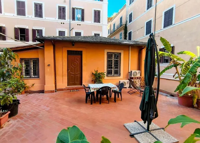 Charming With Terrace By Spanish Steps Casa vacanze